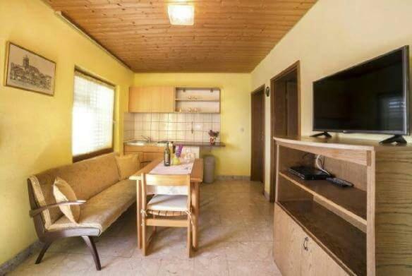 Apartmani Lovrinovic ヴォディツェ エクステリア 写真
