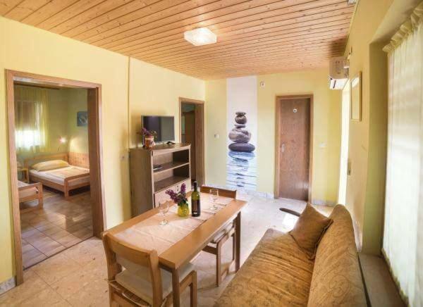 Apartmani Lovrinovic ヴォディツェ エクステリア 写真